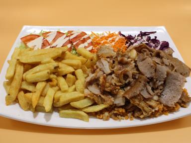 Istanbul By Night // Restaurant turc &ndash; Kebab, Tacos, Burgers, Sandwichs en livraison sur Denain