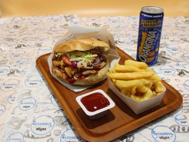 Istanbul By Night // Restaurant turc &ndash; Kebab, Tacos, Burgers, Sandwichs en livraison sur Denain