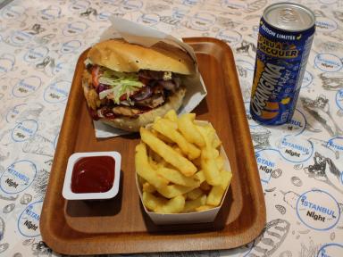 Istanbul By Night // Restaurant turc &ndash; Kebab, Tacos, Burgers, Sandwichs en livraison sur Denain